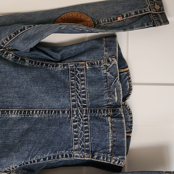 Distressed Jean Jacket - Picture 6 of 6